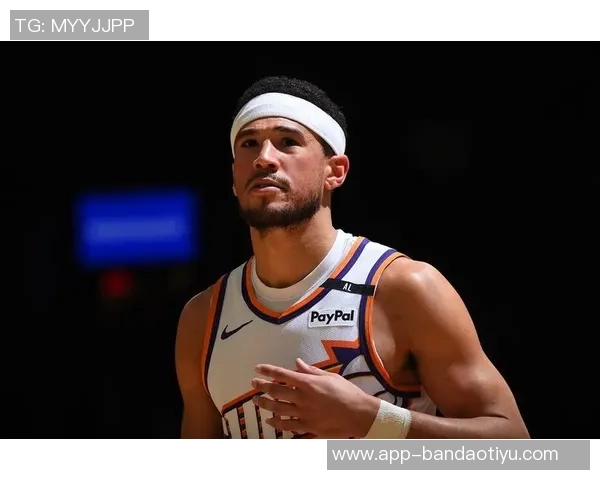 主帅奥特迎来执教首胜布克分享球队为其制作祝贺视频的温馨时刻 主帅奥特迎来执教首胜布克分享球队为其制作祝贺视频的温馨时刻