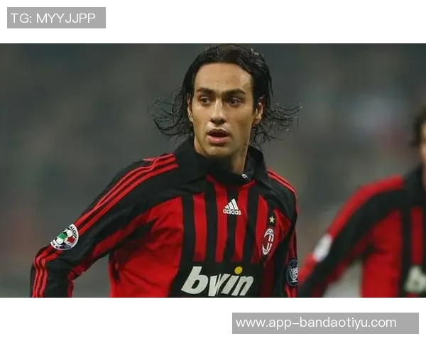 西蒙尼盛赞汉茨科多面手小蜘蛛被誉为世界顶级前锋之一