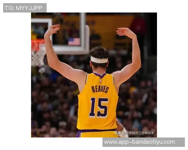 皮尔斯建议湖人做出关键决策里夫斯换浓眉助力争冠之路 皮尔斯建议湖人做出关键决策里夫斯换浓眉助力争冠之路